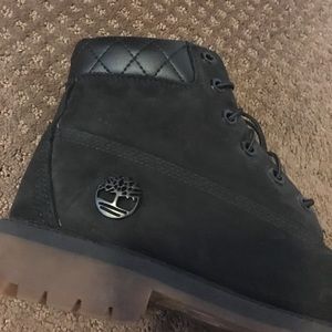 Black timberland boots